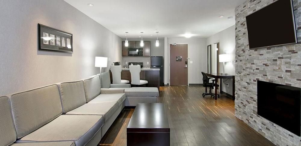 Home Inn & Suites Regina Airport Екстериор снимка